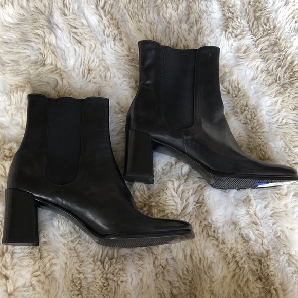 Vintage Shoes - Maraolo Leather Slide-On Ankle Boots
